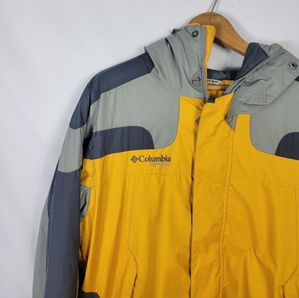 Mens Medium Hardshell Columbia Jacket - image 5